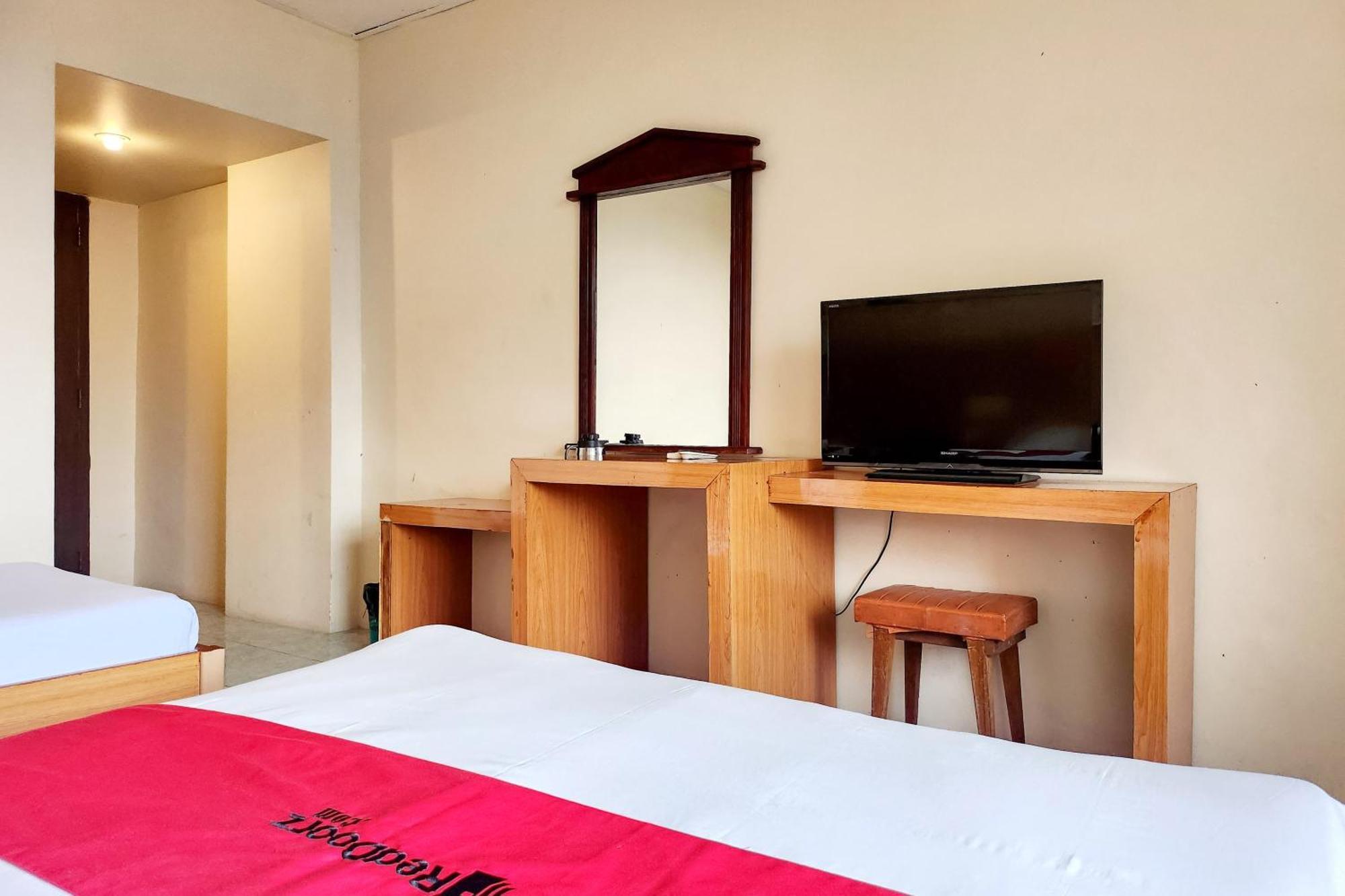 Reddoorz Near Pelabuhan Sri Bintan Pura Tanjungpinang Exterior foto